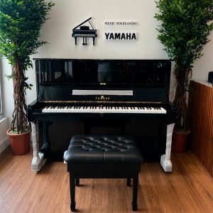 yamaha u1